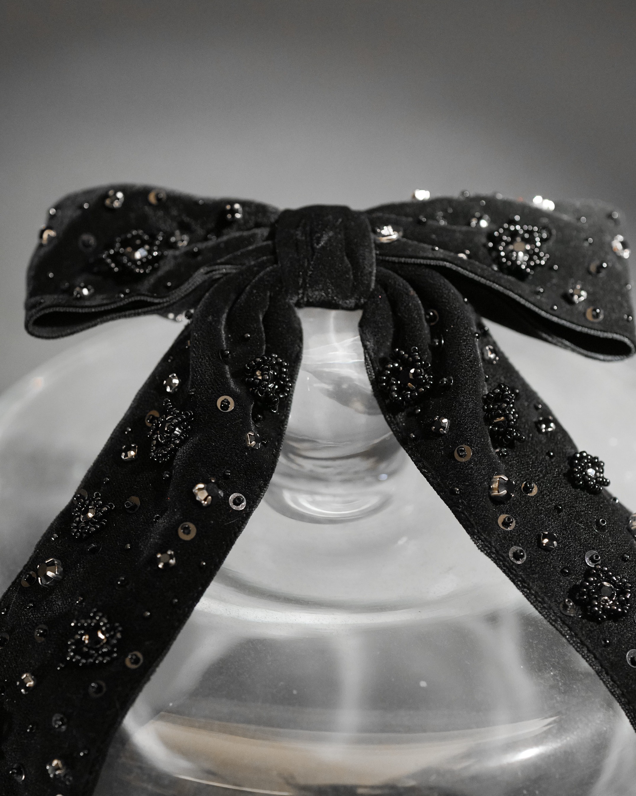 VELVET FRENCH CLIP - PITA X TIFFANY JOY