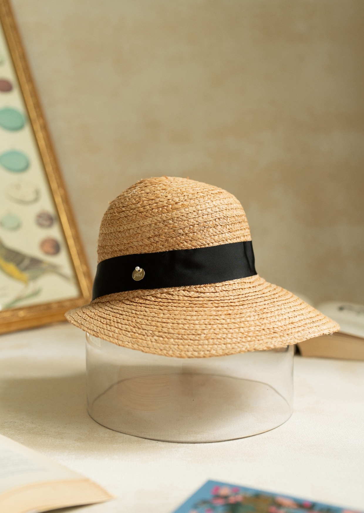 ESCAPE HAT