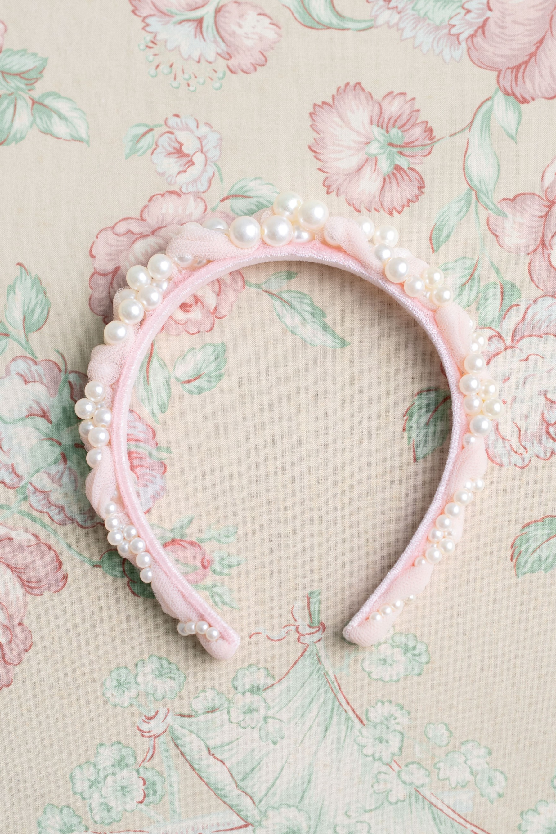 GALA (BANDO)