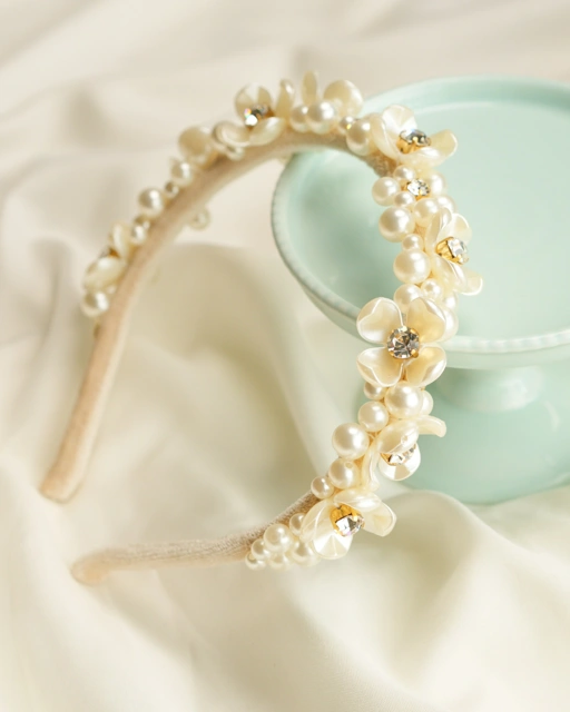 Image of HUA (BANDO)