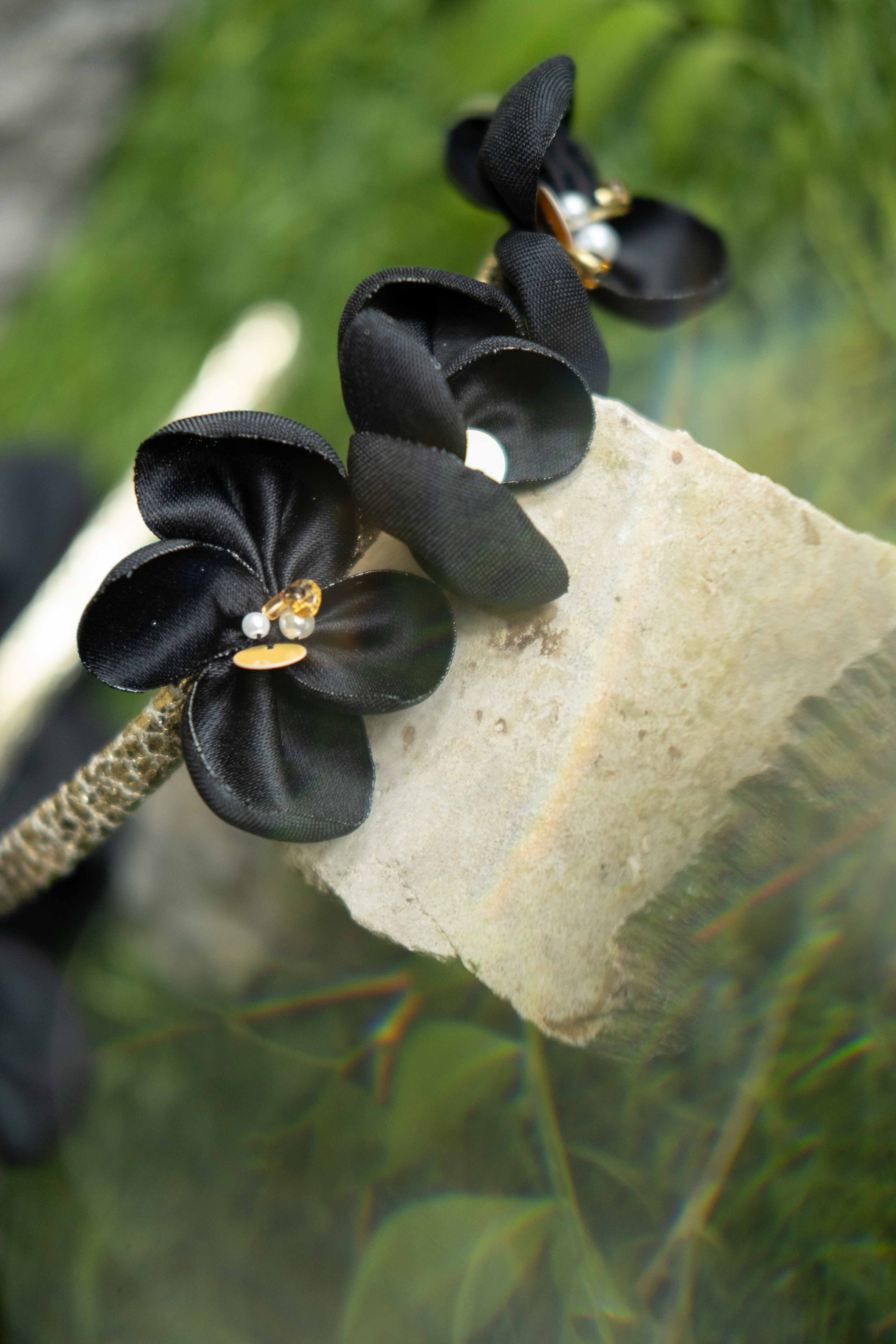 MAGNOLIA HEAD TWIST 