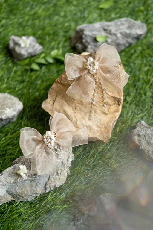 Image of LACEY EARRINGS CUSTARD