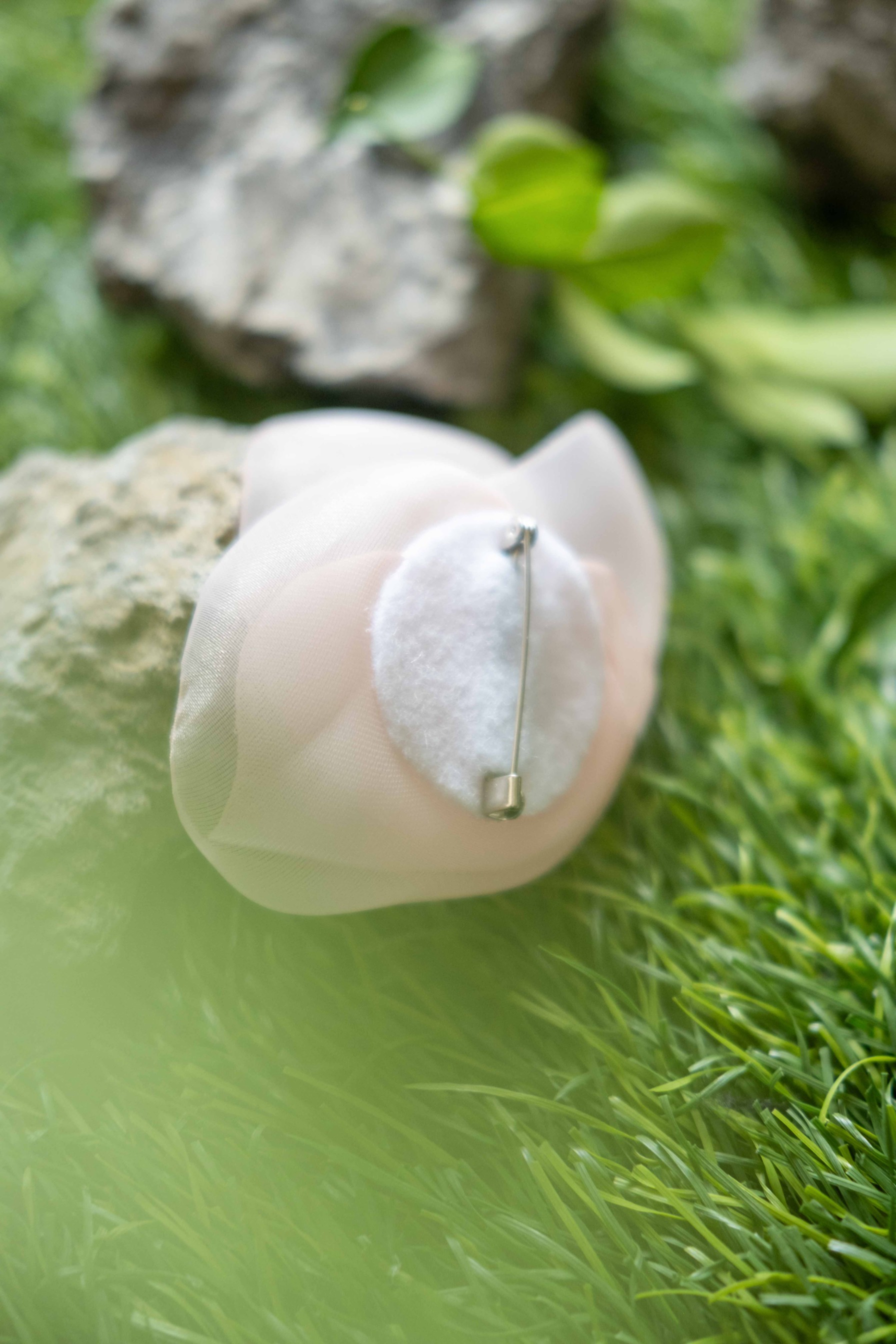 MAGNOLIA BROOCH SET 3
