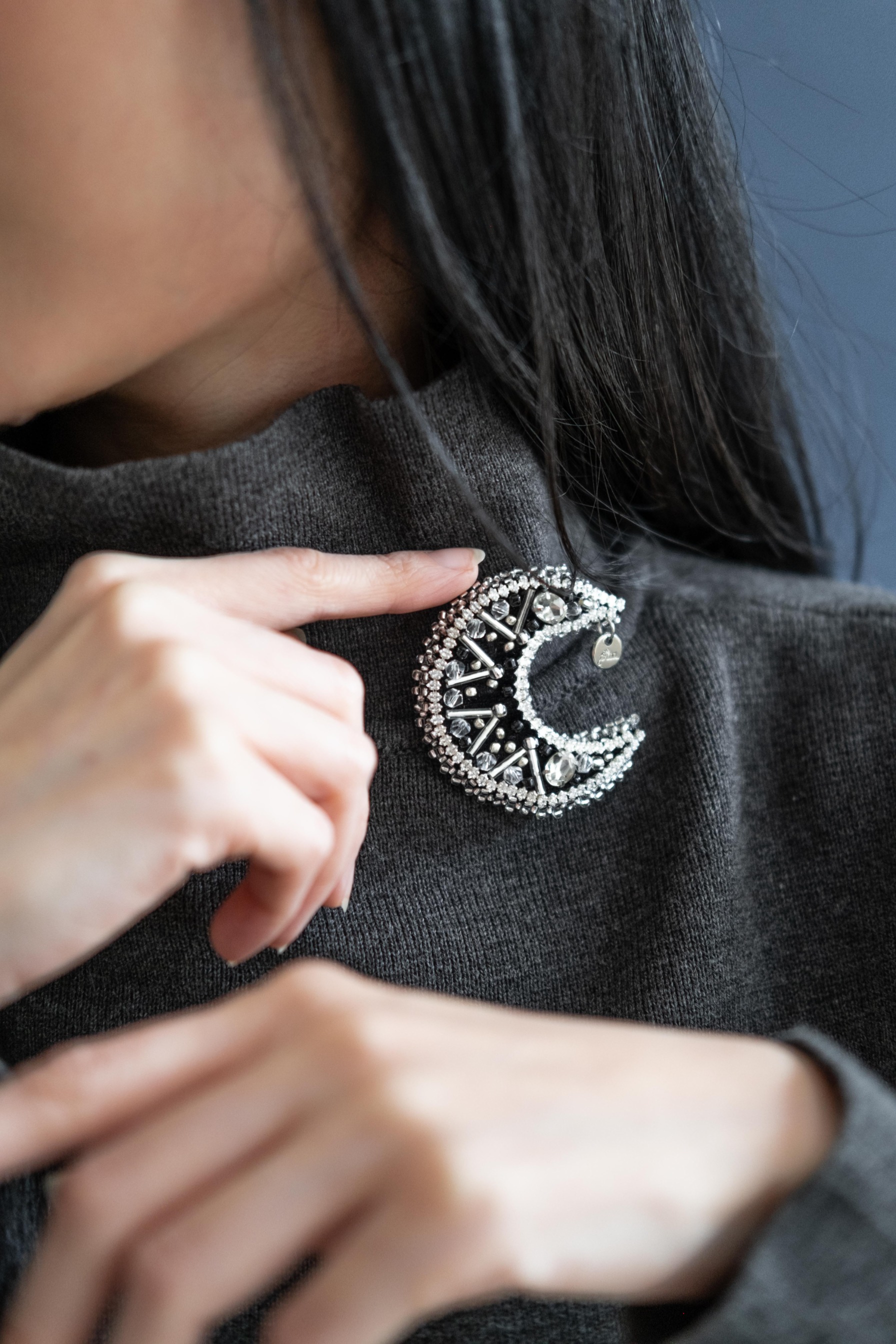 QAMARA (BROOCH)
