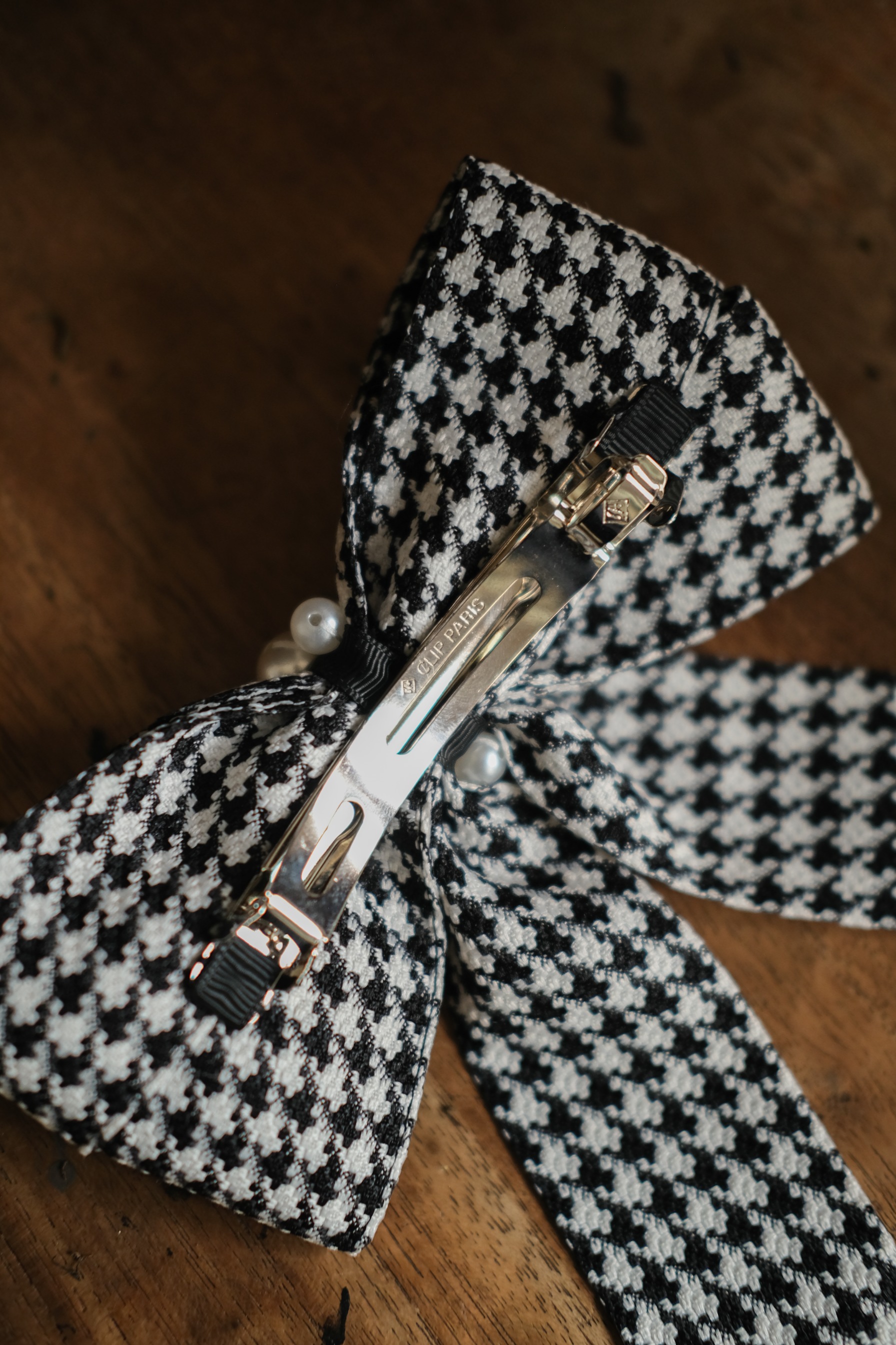LIQUORICE FRENCH CLIP