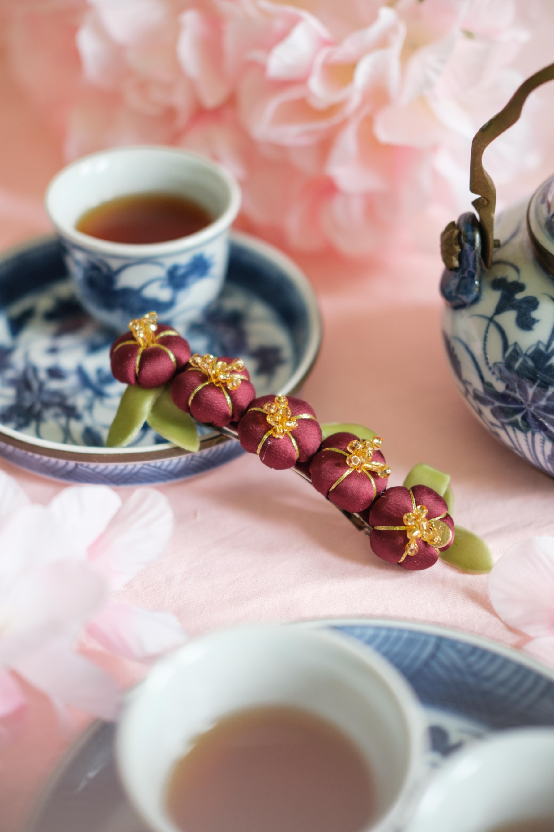 WAGASHI (FRENCH CLIP)