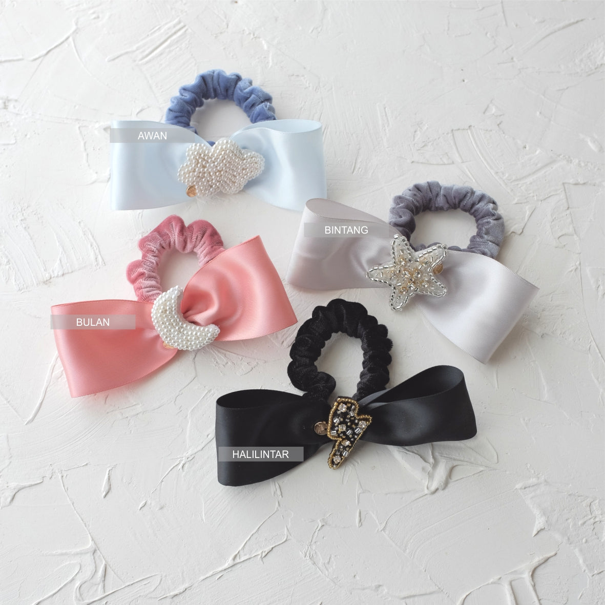 CAKRAWALA SCRUNCHIE