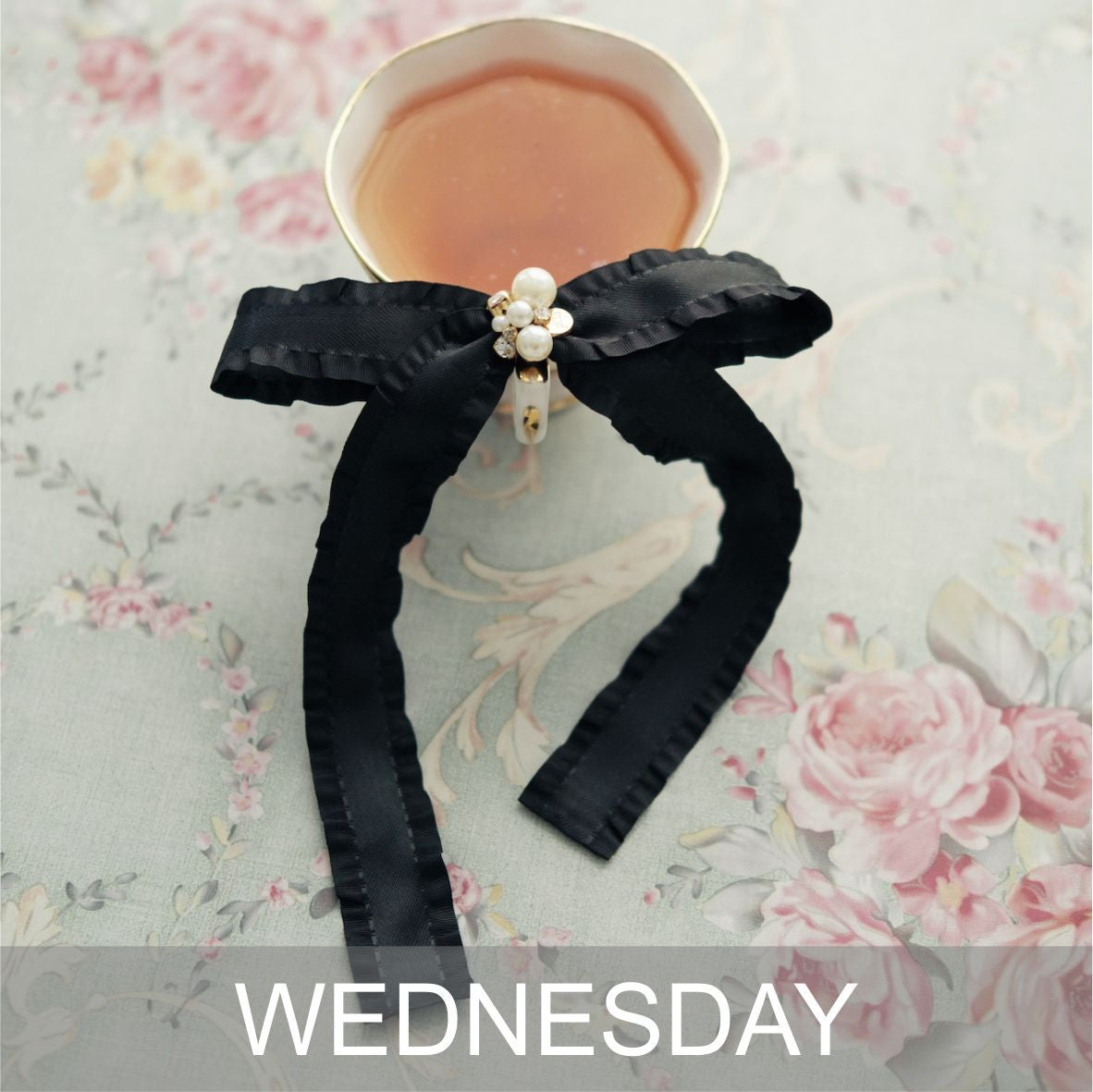EVERYDAY BROOCH