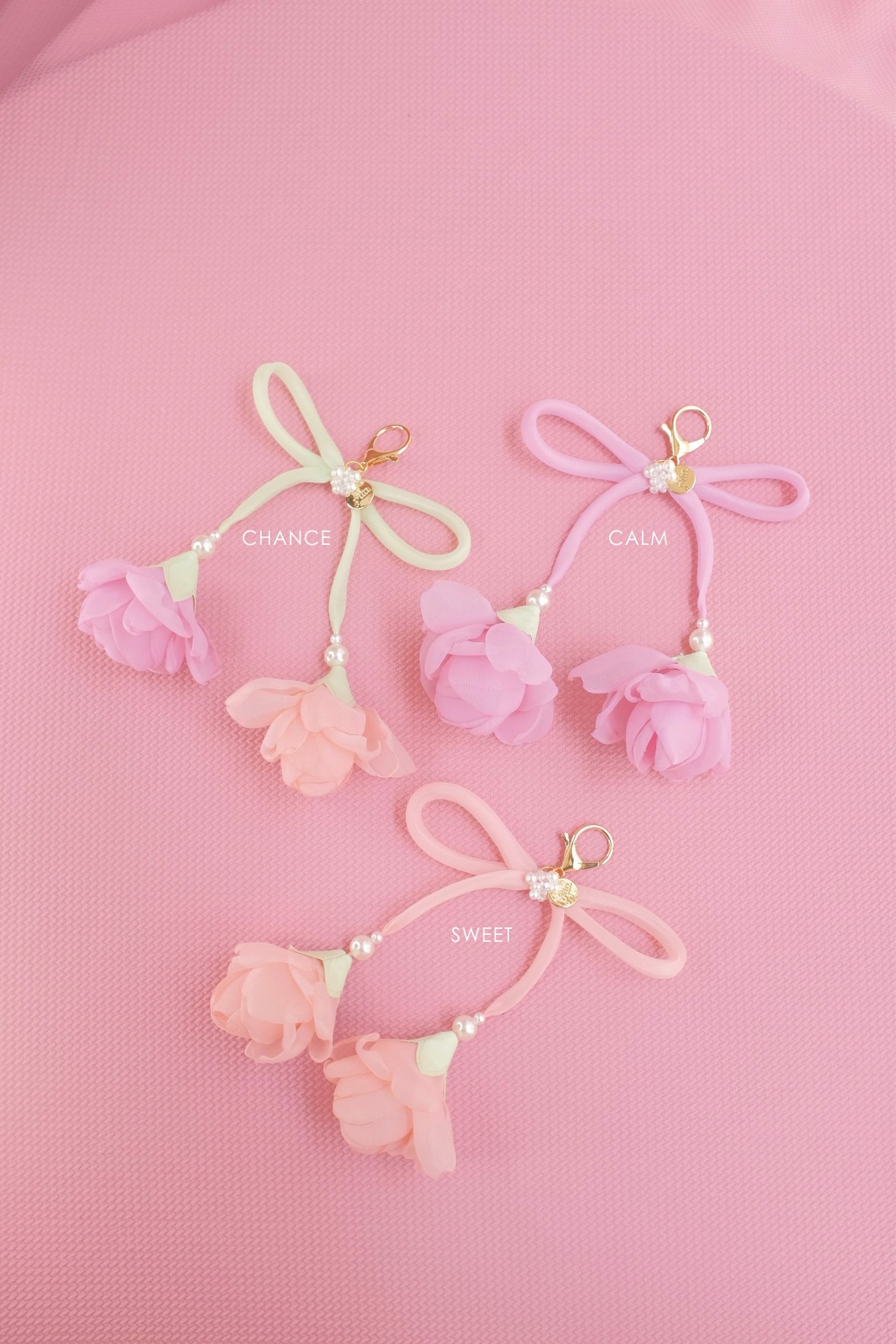 WHISPER (BAG CHARM)