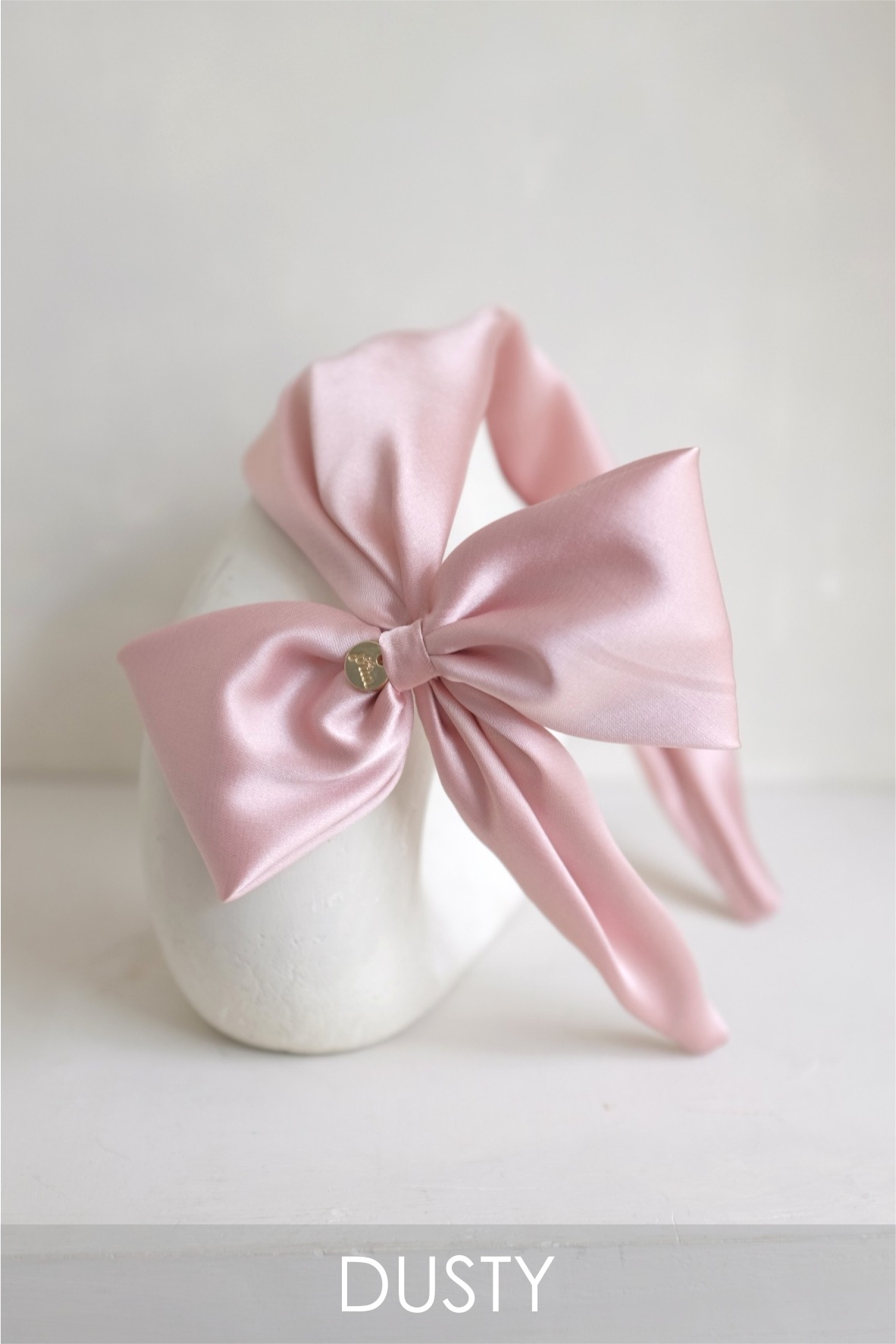 ZOLA (BANDO)