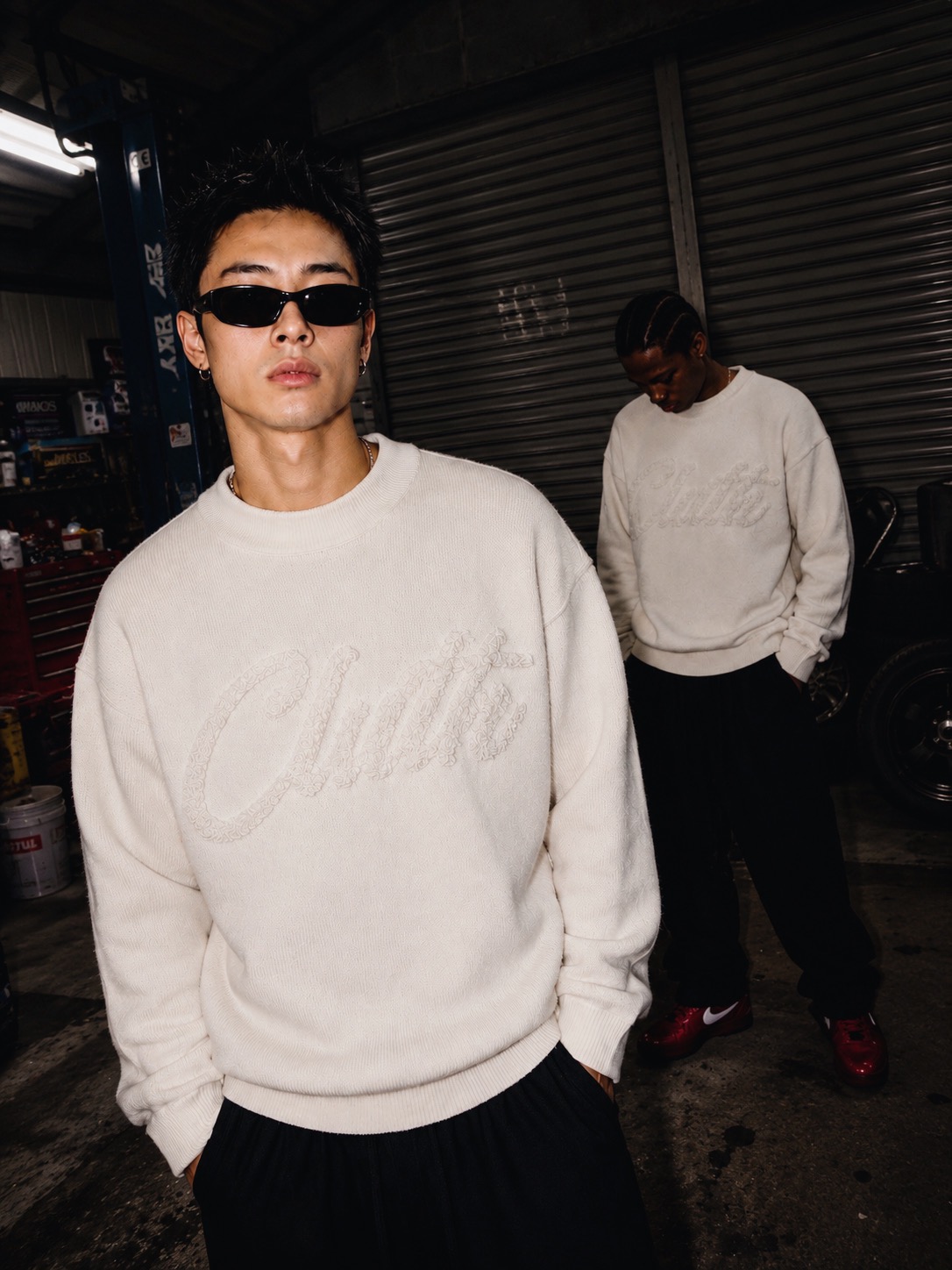 KNITWEAR SIGNATURE CLUTH