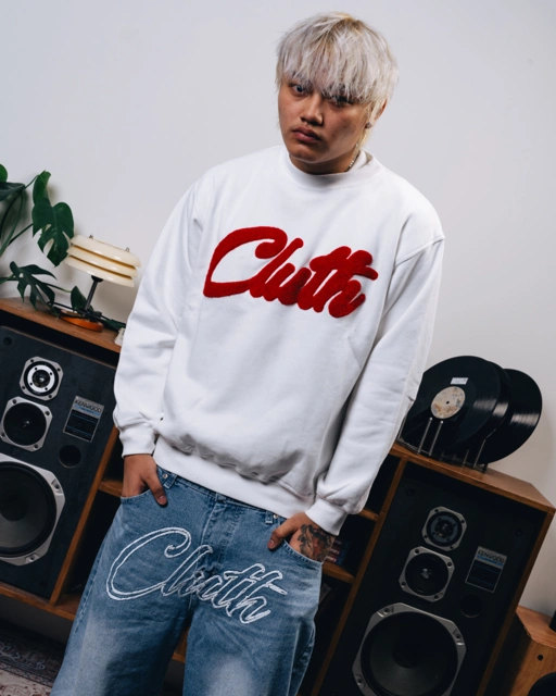 Image of CREWNECK WHITE RED CHERRY