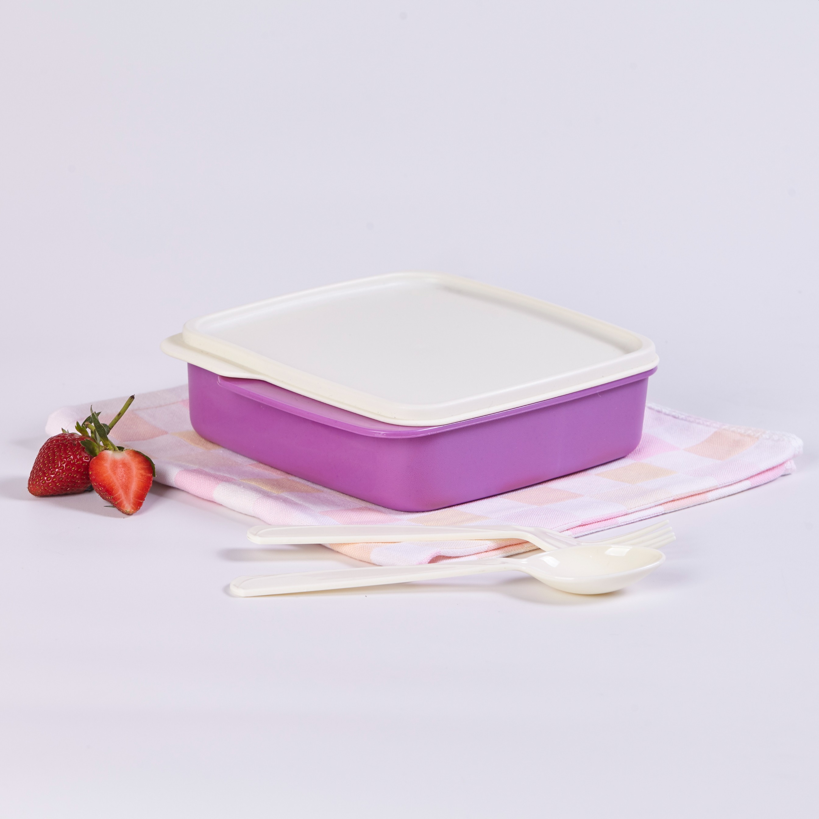 CPM Shuga Lunch Box Mix Colour With sendok garpu