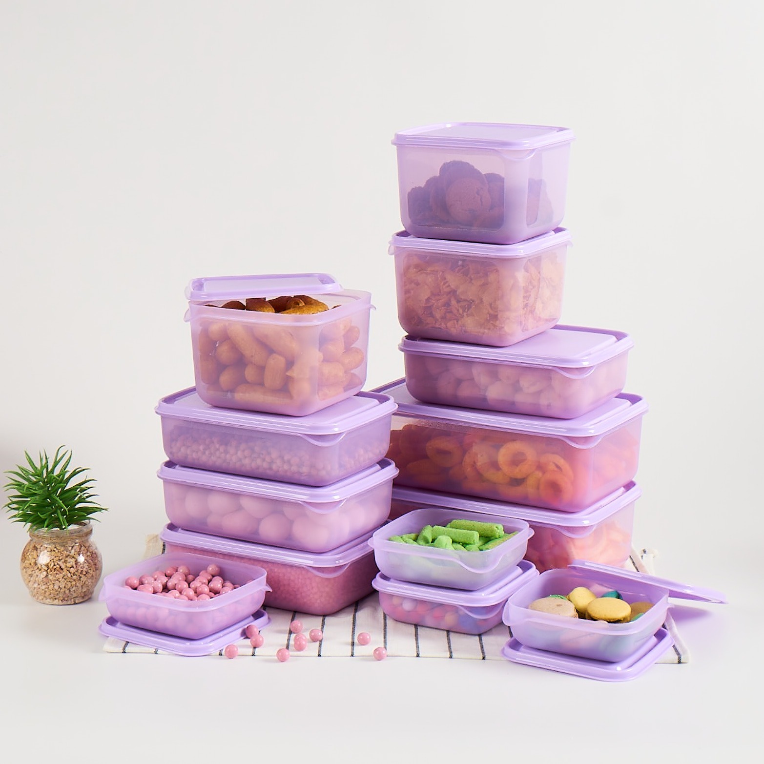 CPM Tanoshi Set Of 13 Pcs/Tempat Penyimpanan Kulkas Serbaguna