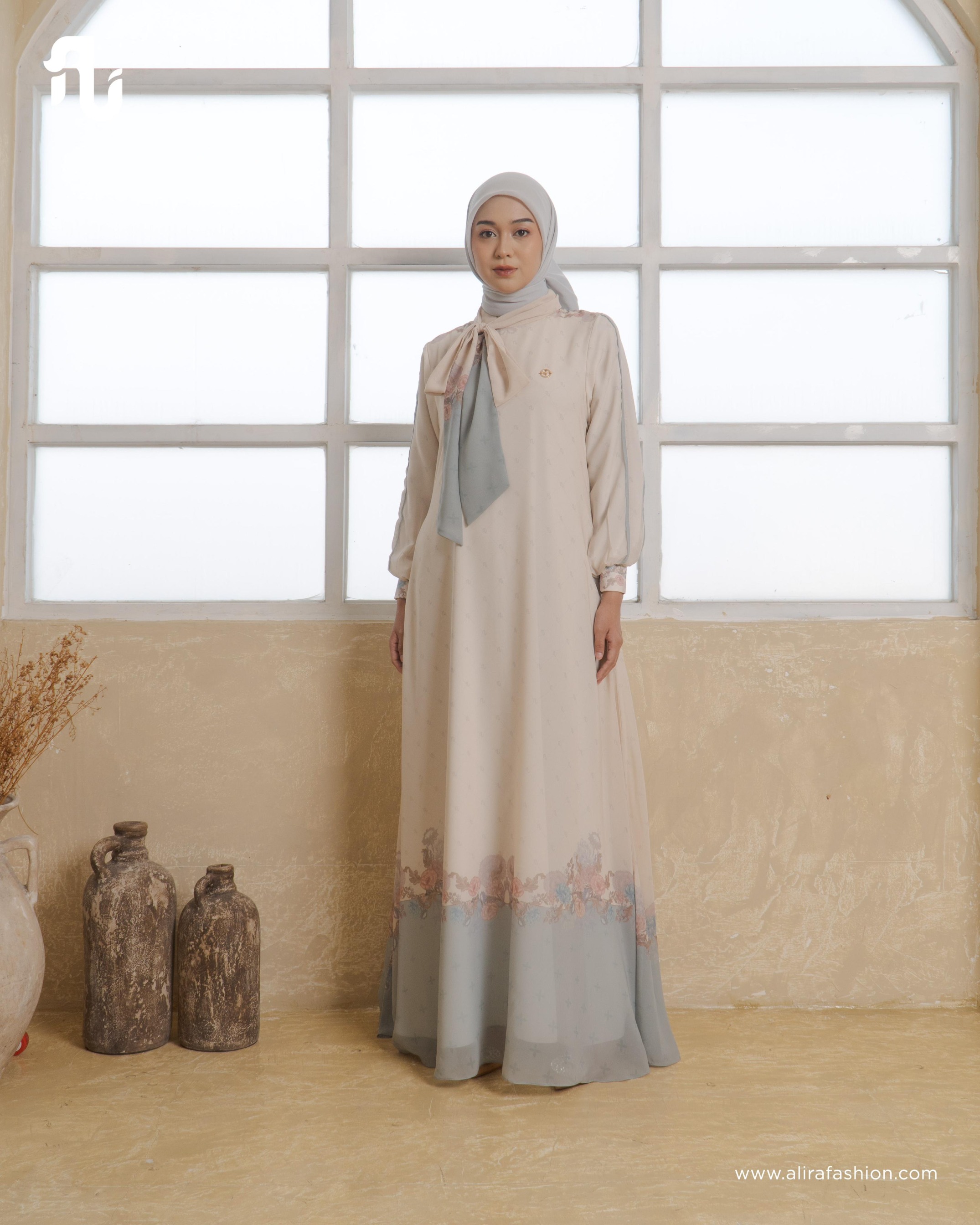 Alana Signature Dress - Alira Indonesia