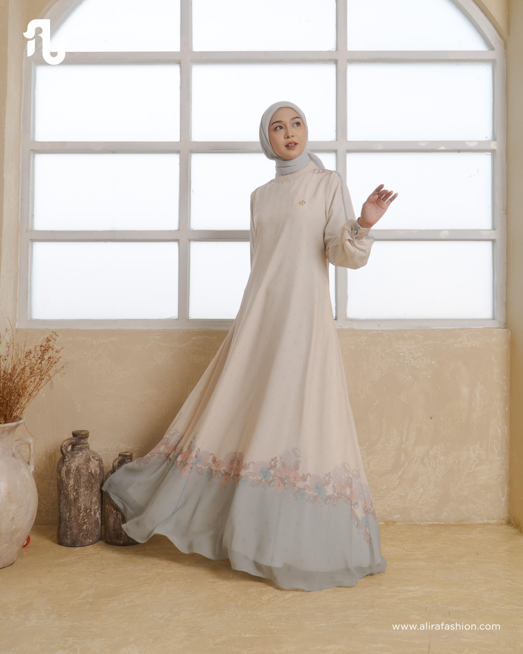 Alana Signature Dress - Alira Indonesia