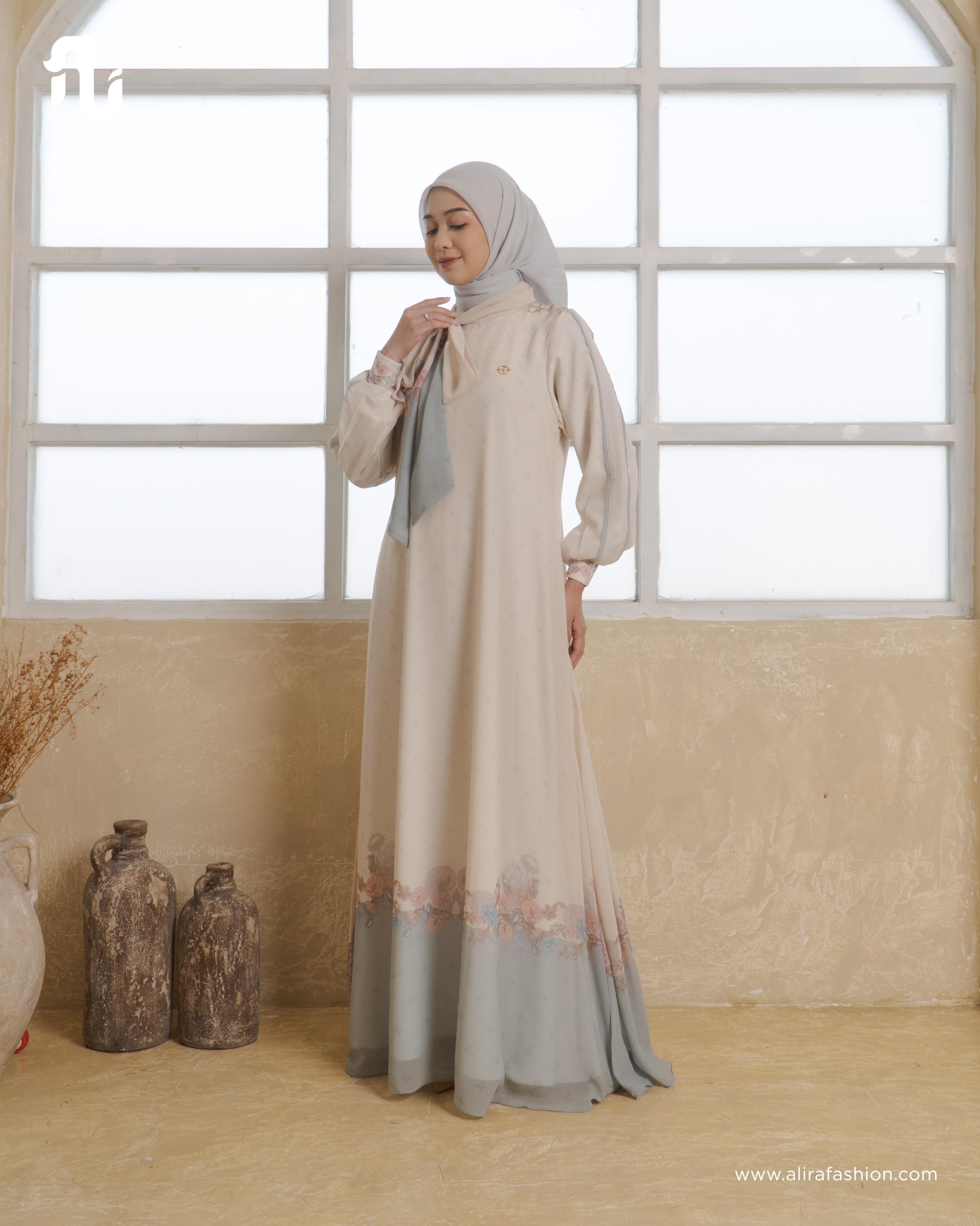 Alana Signature Dress - Alira Indonesia