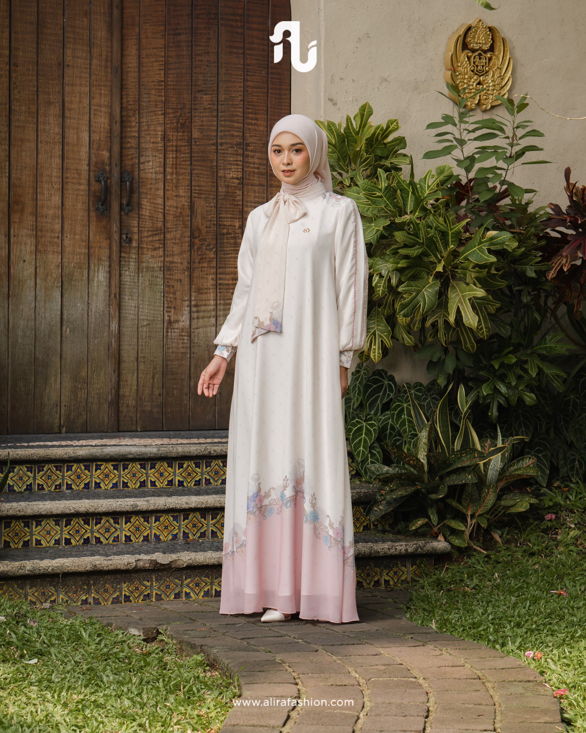 Alana Signature Dress - Alira Indonesia