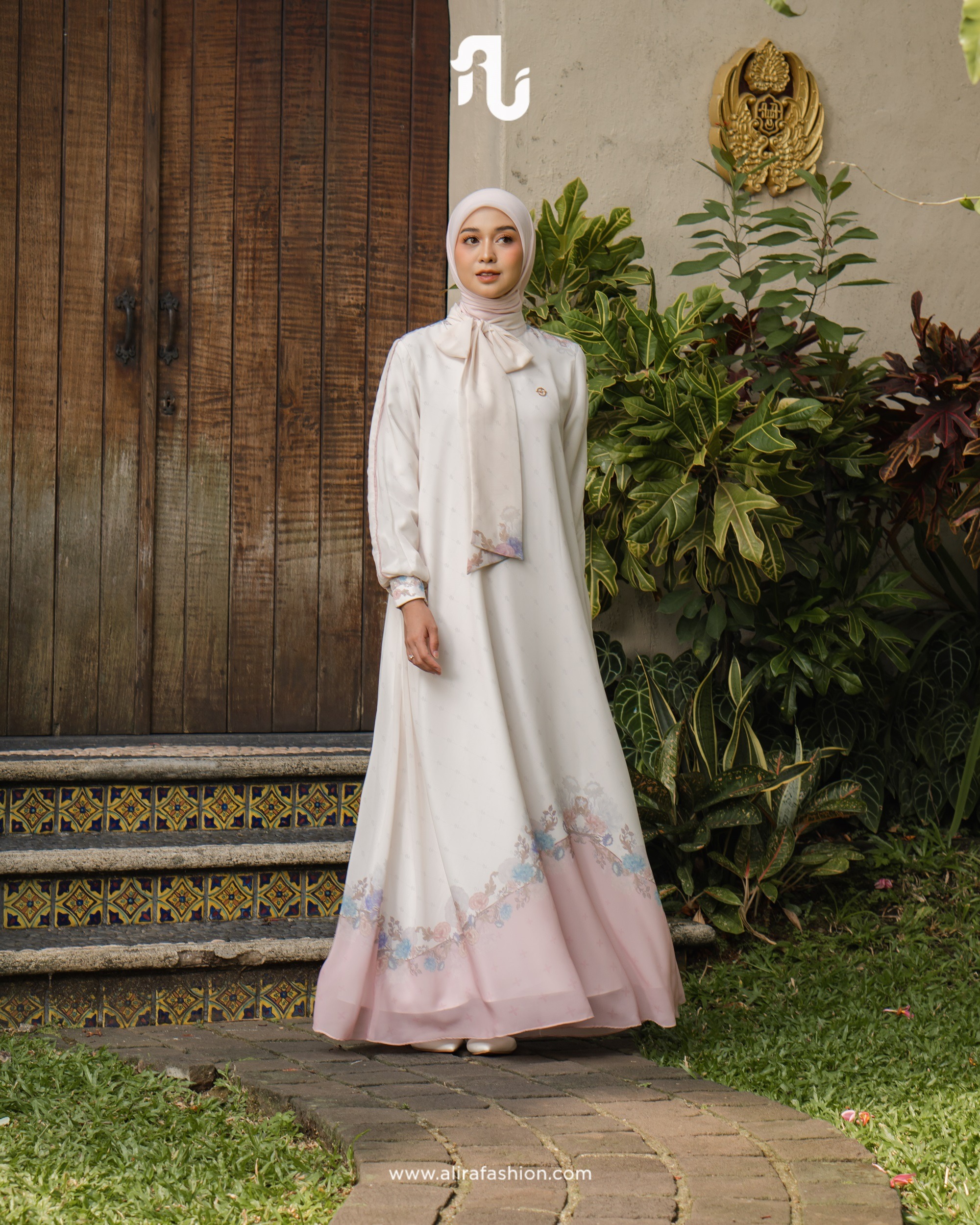 Alana Signature Dress - Alira Indonesia
