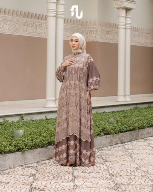 Image of Mihra Signature Dress - Alira Indonesia