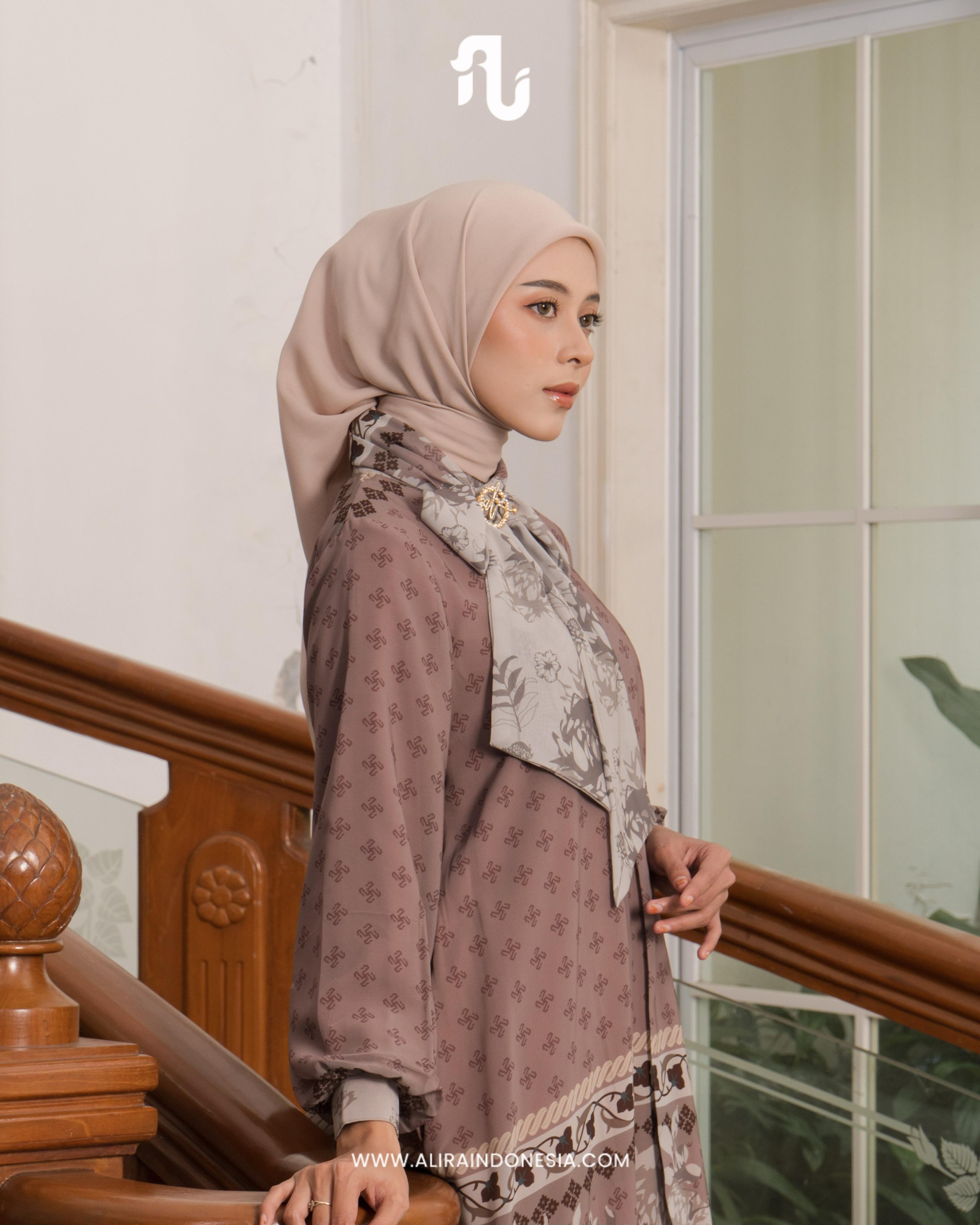Areesa Signature Dress - Alira Indonesia