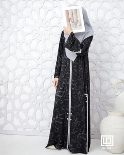 Textured Abaya