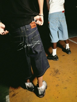 Banner Image 3