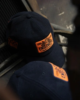 Caps